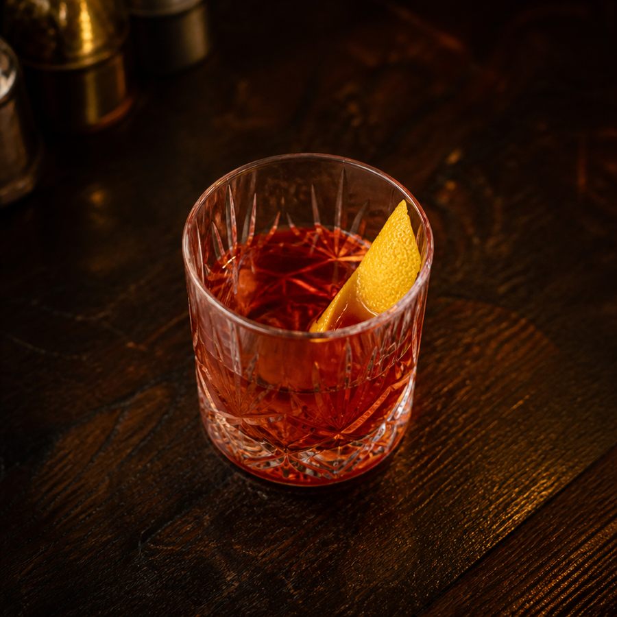 A Midsummer's Night's Sazerac resep koktail