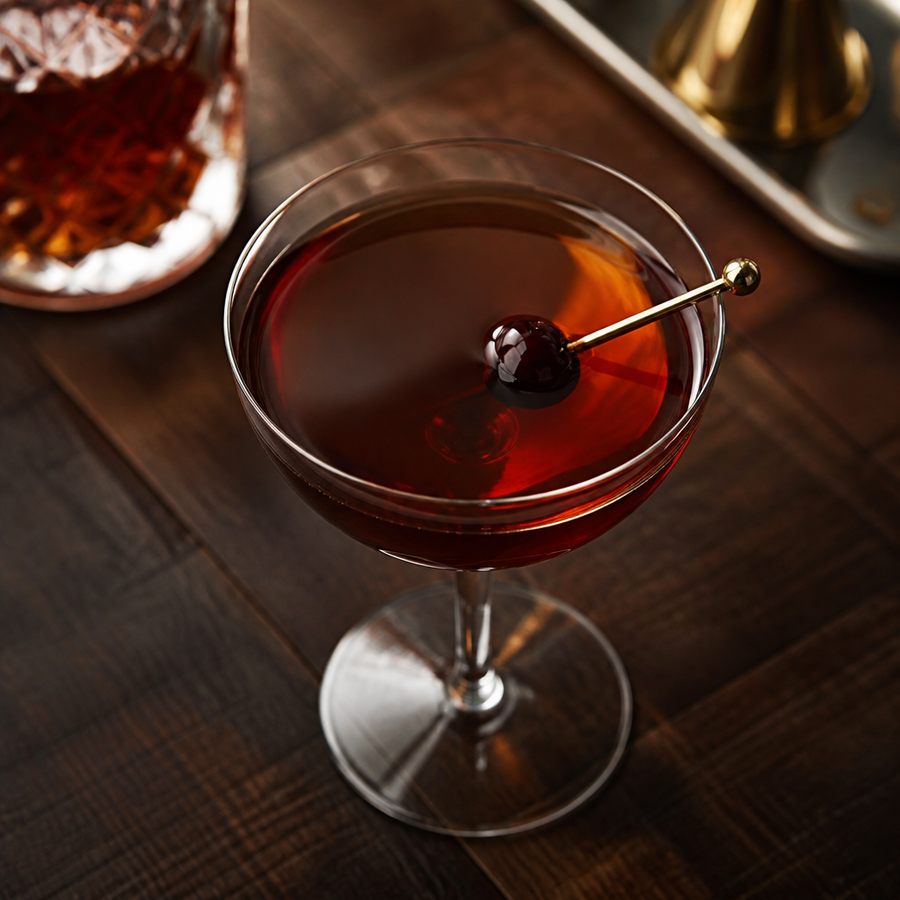 Black Manhattan recept za koktel
