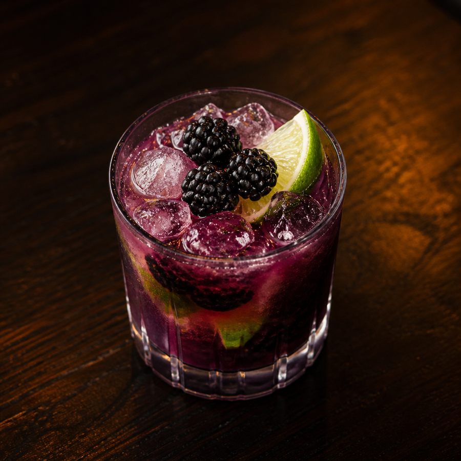 Black 'N' Blue Caipirovska συνταγή κοκτέιλ