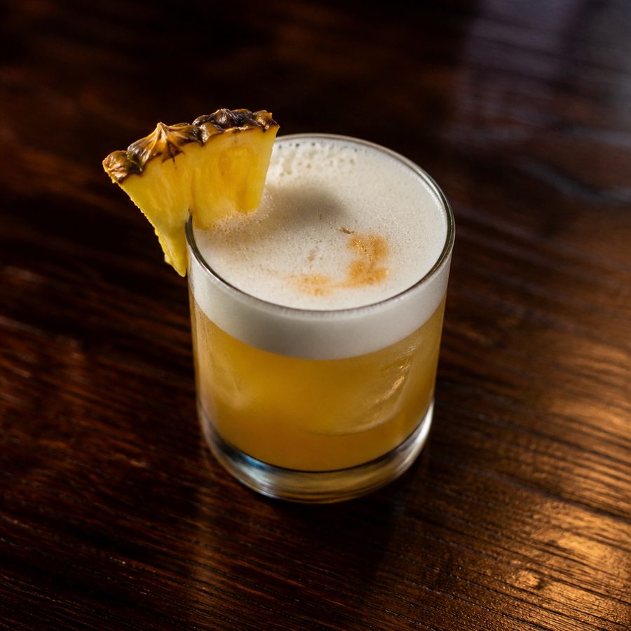 chad's Whiskey Sour (Difford's recipe) 칵테일 레시피