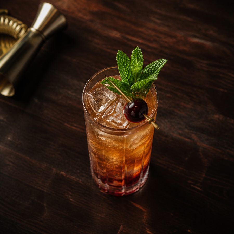 Cherry Bourbon Spice recept za koktel