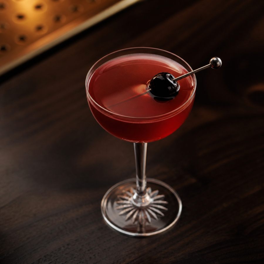 Cherry Coloured Funk cocktail opskrift