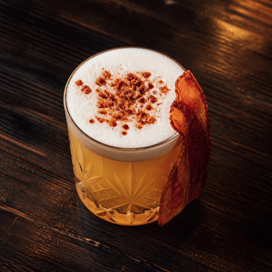 EGGS 'N' BACON SOUR สูตรค็อกเทล