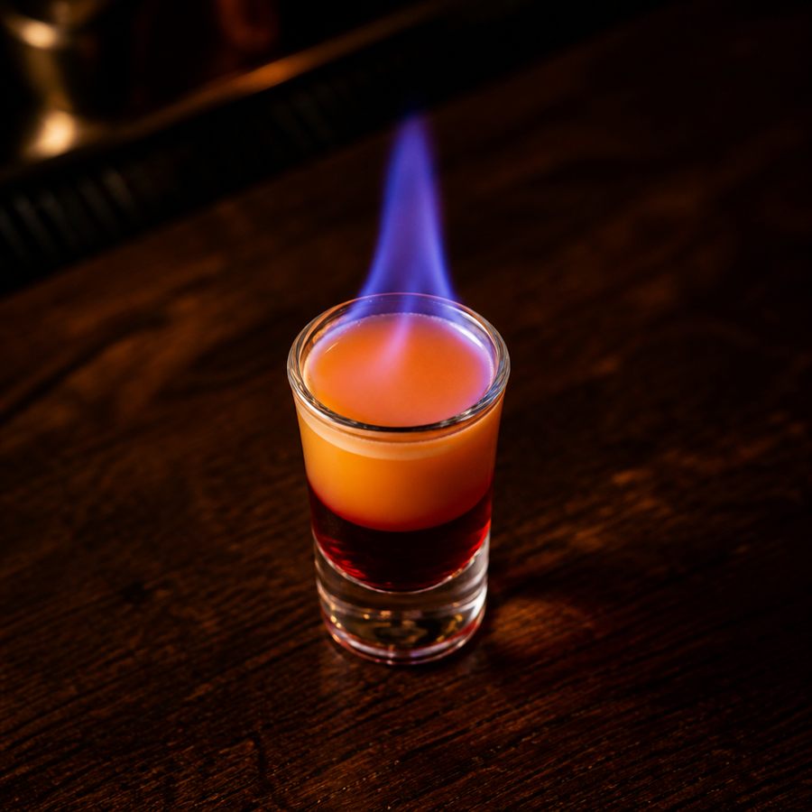 Flaming Henry cocktail opskrift