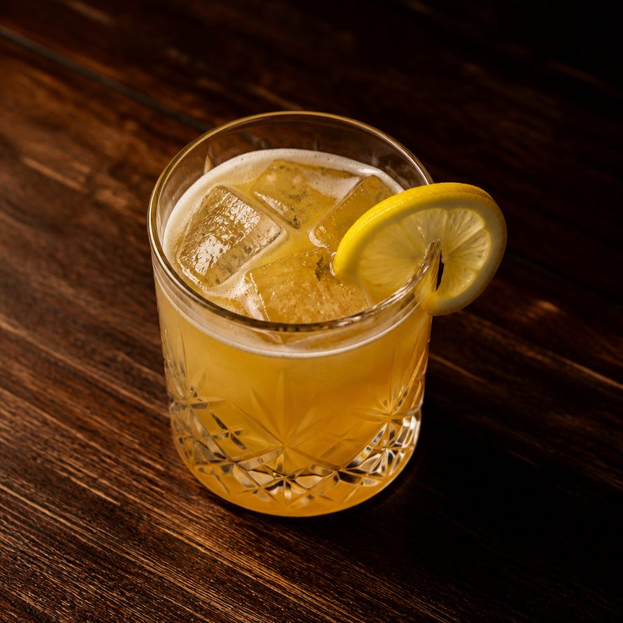Giuseppi's Sour kokteilio receptas