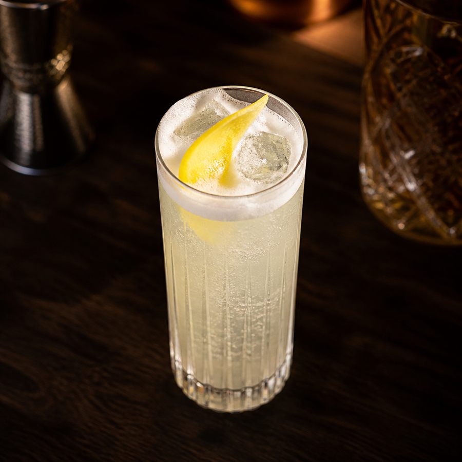 Imperial Fizz cocktail opskrift