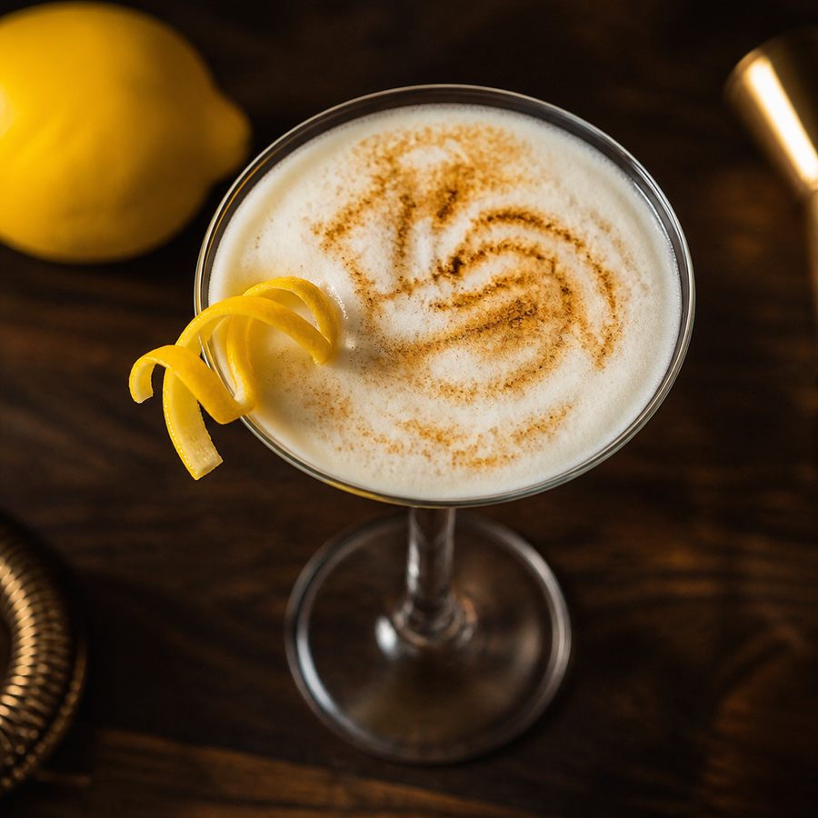 Lemon Meringue Martini cocktail opskrift