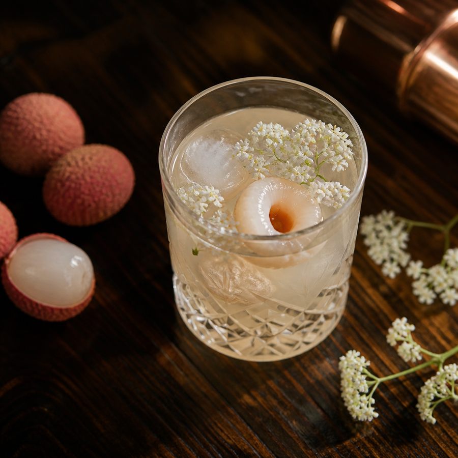 ricetta del cocktail Lychee & Elderflower Spritz