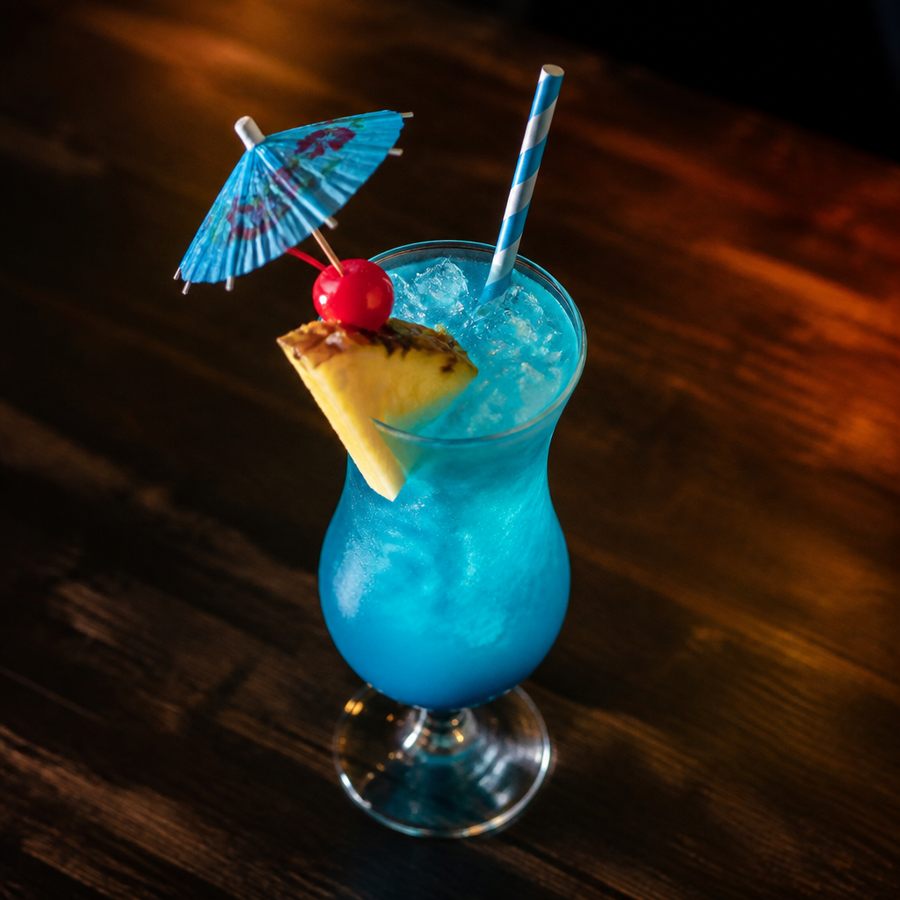 Nick's Blue Hawaii cocktail opskrift