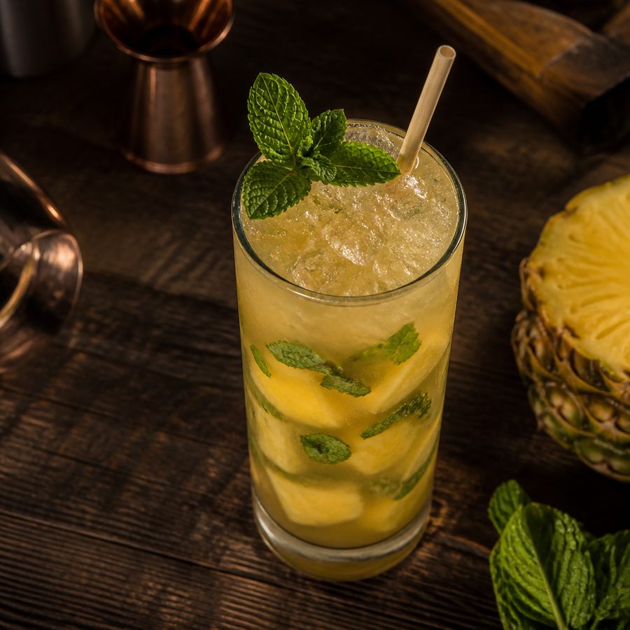 Pineapple & Mint Caipirinha Cocktail Rezept