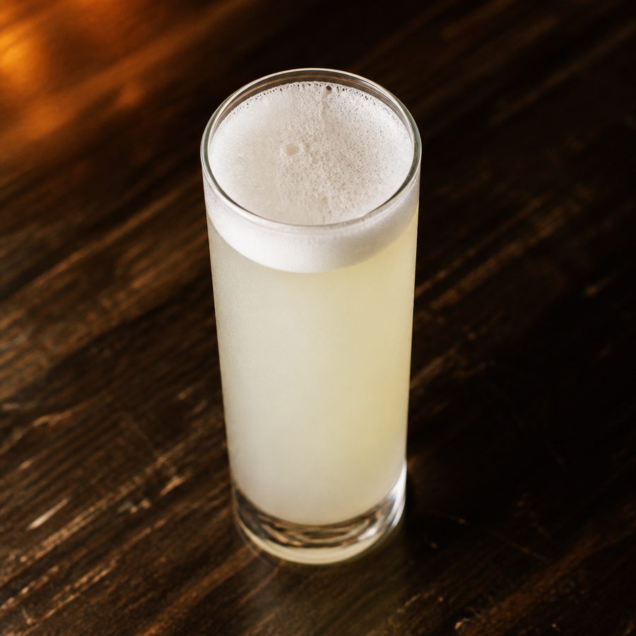 ricetta del cocktail Royal Gin Fizz