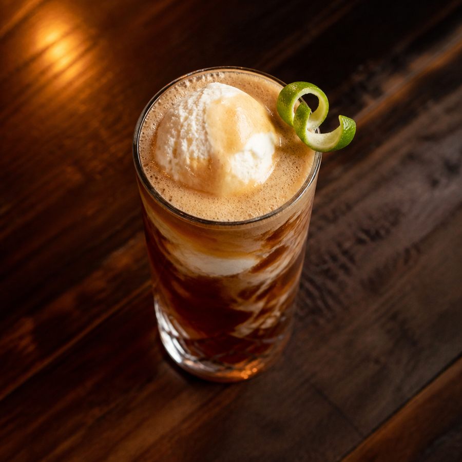 Rum N Coke Float recept na koktail