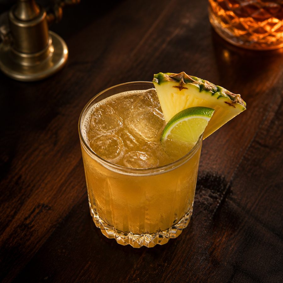 Shawn's East 8 Hold-up cocktail cocktail opskrift