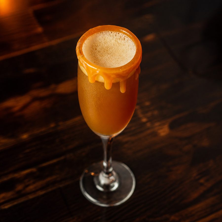 Sticky Toffee Fizz recept za koktel