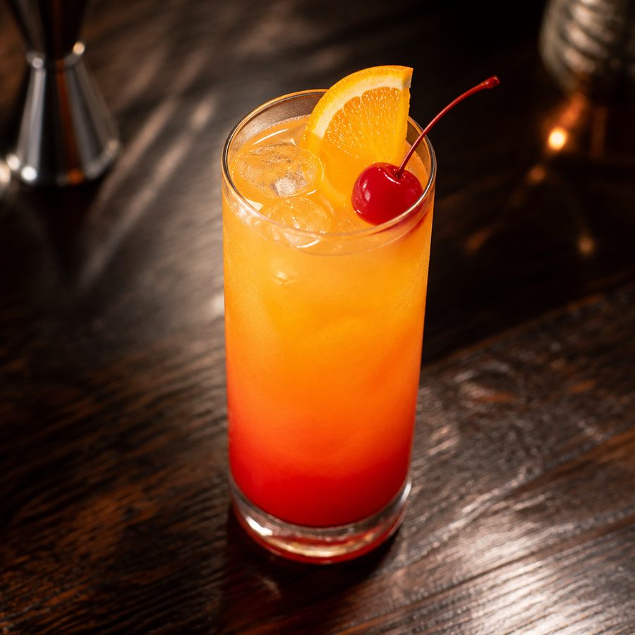 Tequila Sunrise cocktail opskrift