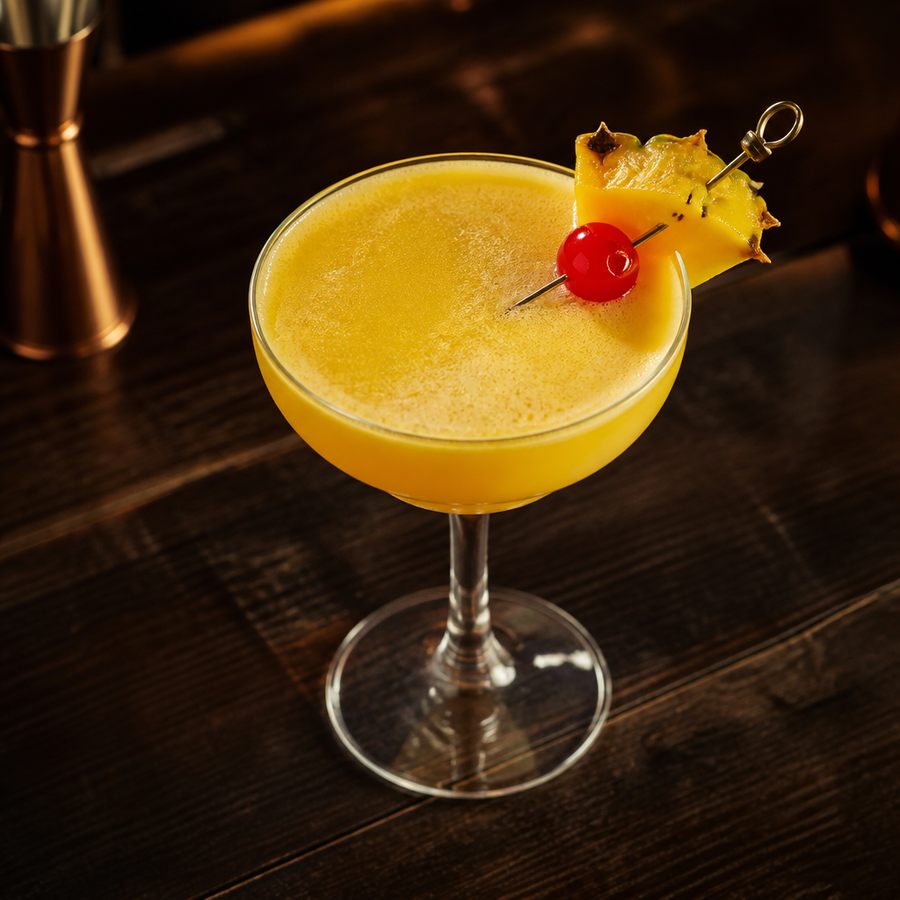 Yellow Parrot Cocktail cocktail opskrift
